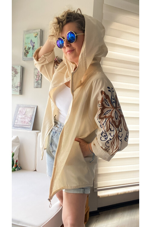 Voxi Sırt Ve Kol Baskı Detaylı  Kapşonlu Hırka Ceket