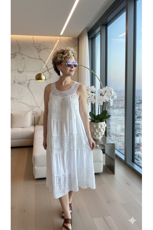 Azur İtalyan Dantel Detay Elbise Beyaz