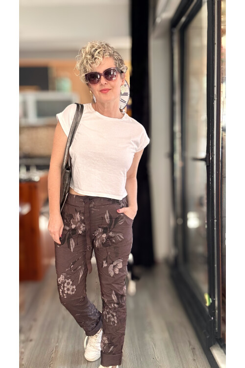 Benji İtalyan Çiçek Desen Sihirli Pantolon Kahverengi