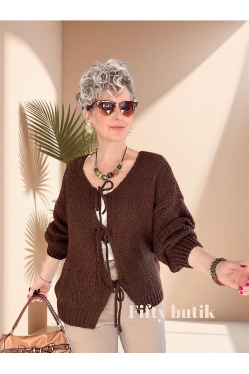 Blum Tasarım Bağcıklı Yün Hırka Kahverengi