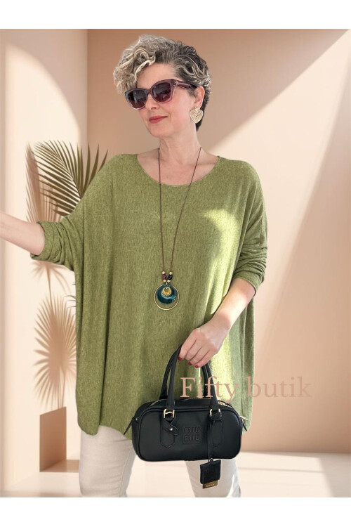 Botte İthal Kolyeli Salaş Triko Bluz Fıstık Yeşil