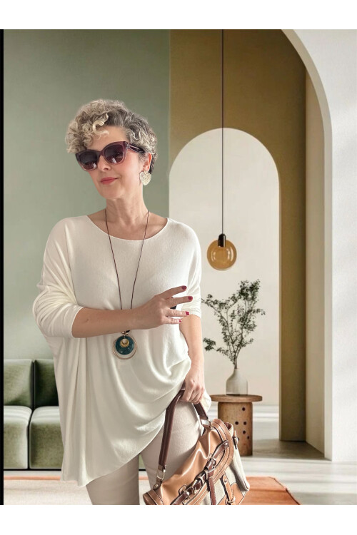 Botte İthal Kolyeli Salaş Triko Bluz White