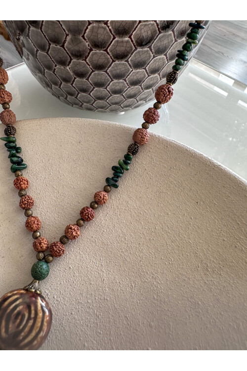 Carves  Doğal Taş Etnik Kolye