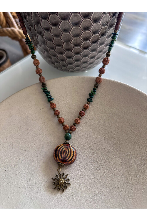 Carves  Doğal Taş Etnik Kolye