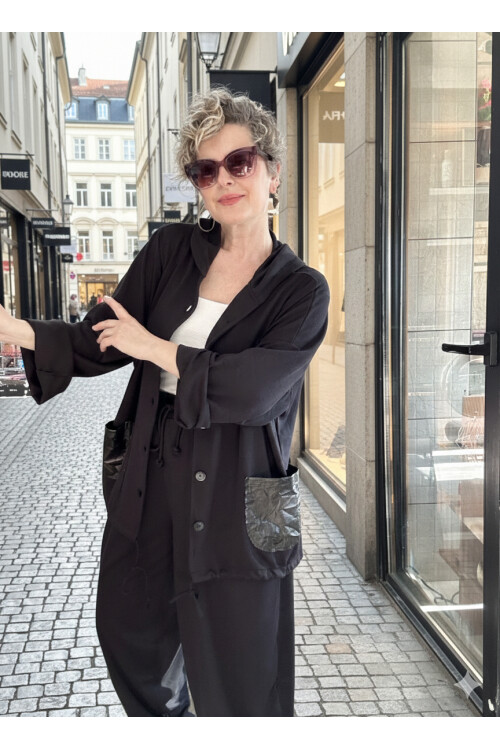 Celti Tasarım Garnili Kapşonlu Takım Siyah