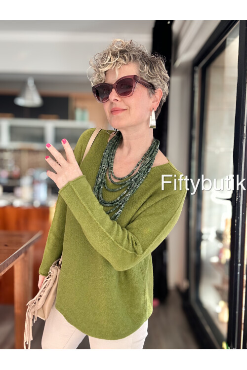 Fikka İtalyan V Yaka Angora Oval Triko Fıstık Yeşili