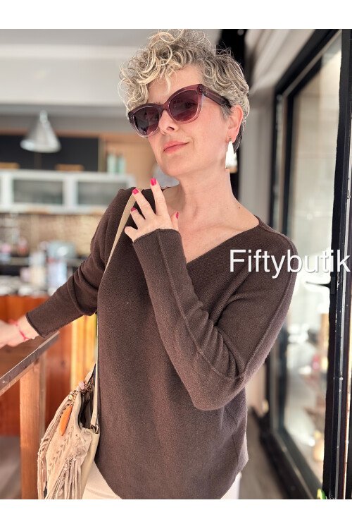 Fikka İtalyan V Yaka Angora Oval Triko Kahve