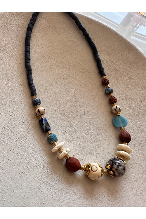 Larsin Doğal Taş Kolye