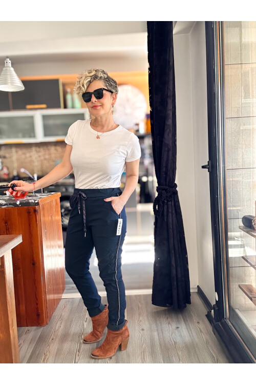 Lecce İtalyan Sihirli İnce Taş Şerit Detay Pantalon Lacivert