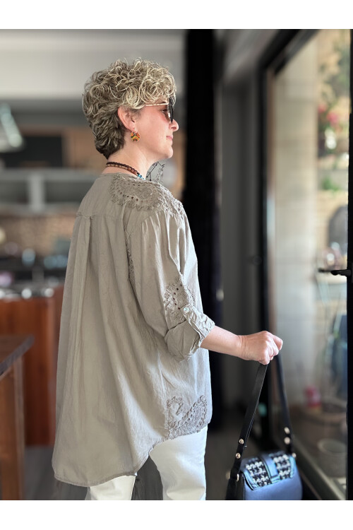 Lizza İtalyan Fisto Tahta Düğme Detay Gömlek Vizon