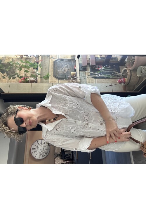 Melly İtalyan Fisto Pul Detay Gömlek Beyaz