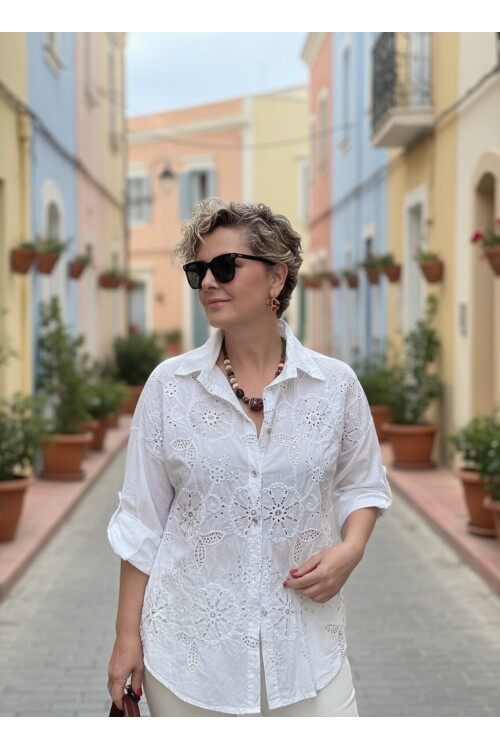 Melly İtalyan Fisto Pul Detay Gömlek Beyaz