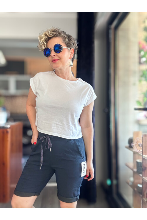 Menton  İtalyan Stil Likralı Şort Lacivert