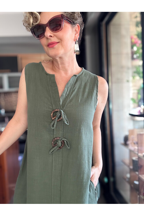 Ronni Tasarım Düğme Detay Kolsuz Elbise Haki