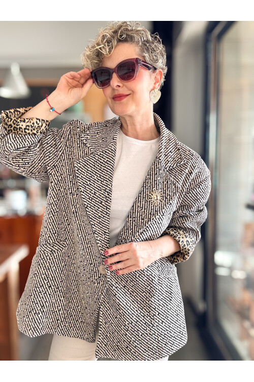 Tigre Çizgili Broşlu Leopar Astarlı Ceket Bej