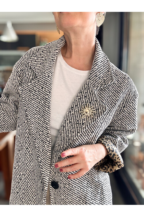 Tigre Çizgili Broşlu Leopar Astarlı Ceket Beyaz