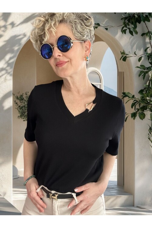 Auro Metal Toka Detaylı V Yaka Triko Bluz Siyah