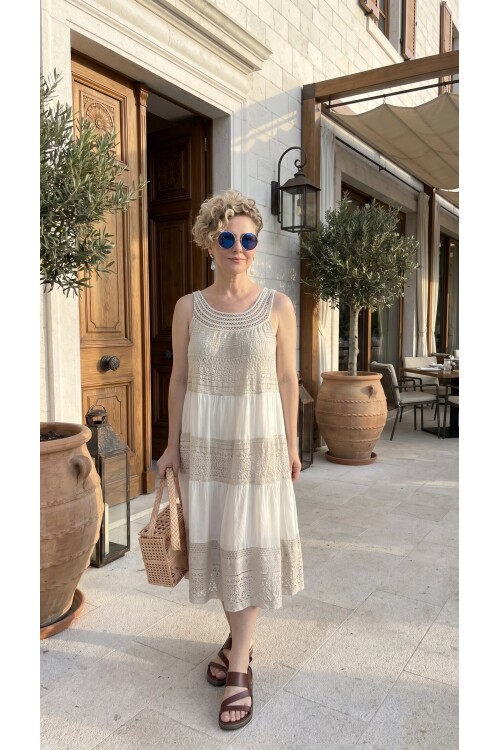Azur İtalyan Dantel Detay Elbise Beige