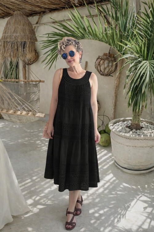 Azur İtalyan Dantel Detay Elbise Siyah