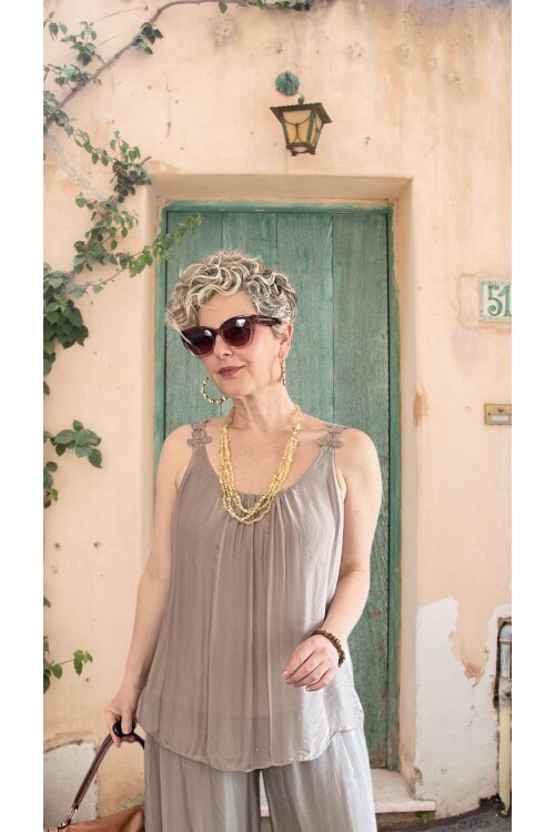 Marta İtalyan  İpek Karışımlı Çiçek Detaylı Bluz Vizon