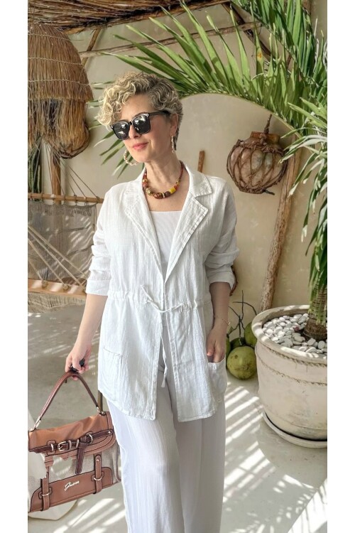 Mosas Büzgü Detaylı Pamuklu Tasarım Ceket Beyaz