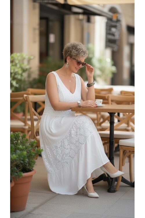 Pizzo İtalyan Brode İşlemeli Elbise Beyaz