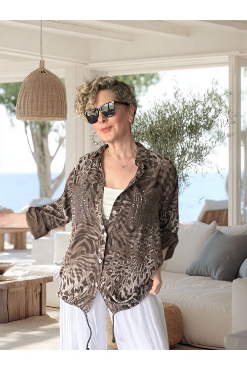 Vespa Cep Pul Detaylı Desenli Tasarım Gömlek Marrone